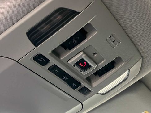 Certified 2020 Toyota Highlander Limited Platinum image 28