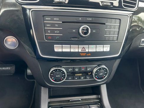 Used 2018 Mercedes-Benz GLS 450 4MATIC image 26