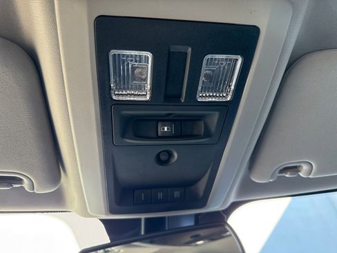 Used 2017 RAM 1500 Laramie image 21