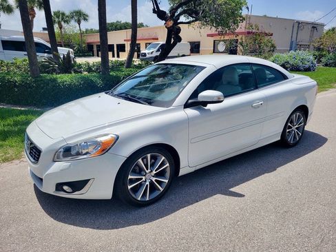 Used 2013 Volvo C70 T5 FWD image 6