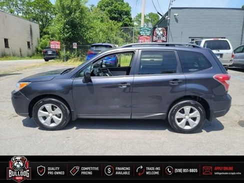 Used 2015 Subaru Forester 2.5i Premium w/ All-Weather Package AWD/4WD image 9