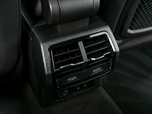 Used 2022 Audi Q3 2.0T Premium w/ Convenience Package image 18