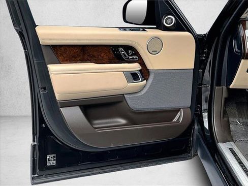 Used 2022 Land Rover Range Rover Westminster Edition image 18