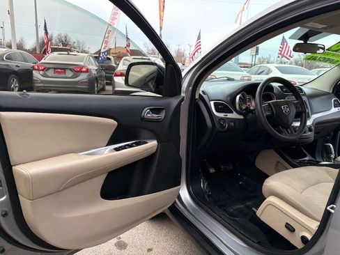 Used 2016 Dodge Journey SXT w/ Comfort/Convenience Group image 15