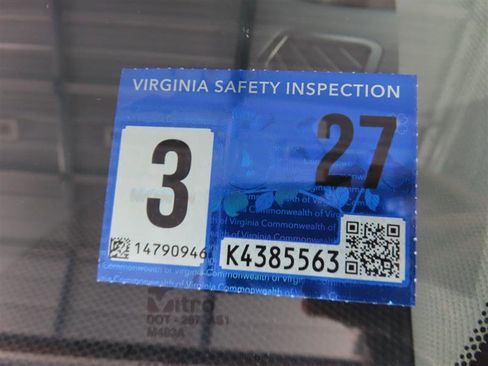 Used 2019 Toyota Highlander XLE image 40