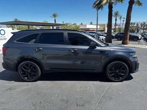 Used 2022 Kia Sorento SX FWD image 4