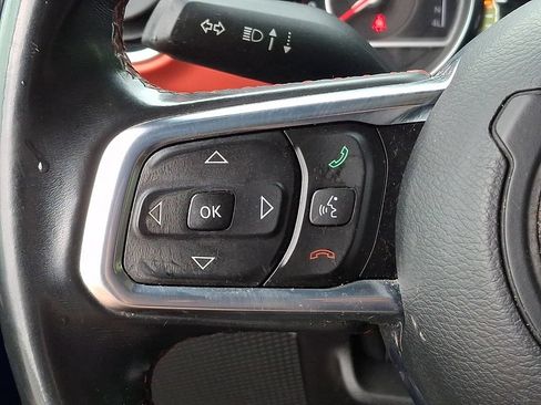 Used 2018 Jeep Wrangler Unlimited Rubicon AWD/4WD image 22
