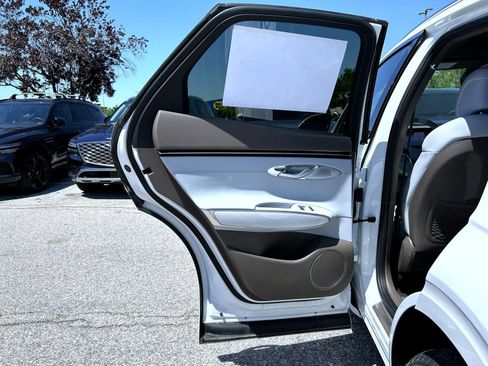 New 2026 Genesis GV70 2.5T Advanced AWD/4WD image 20