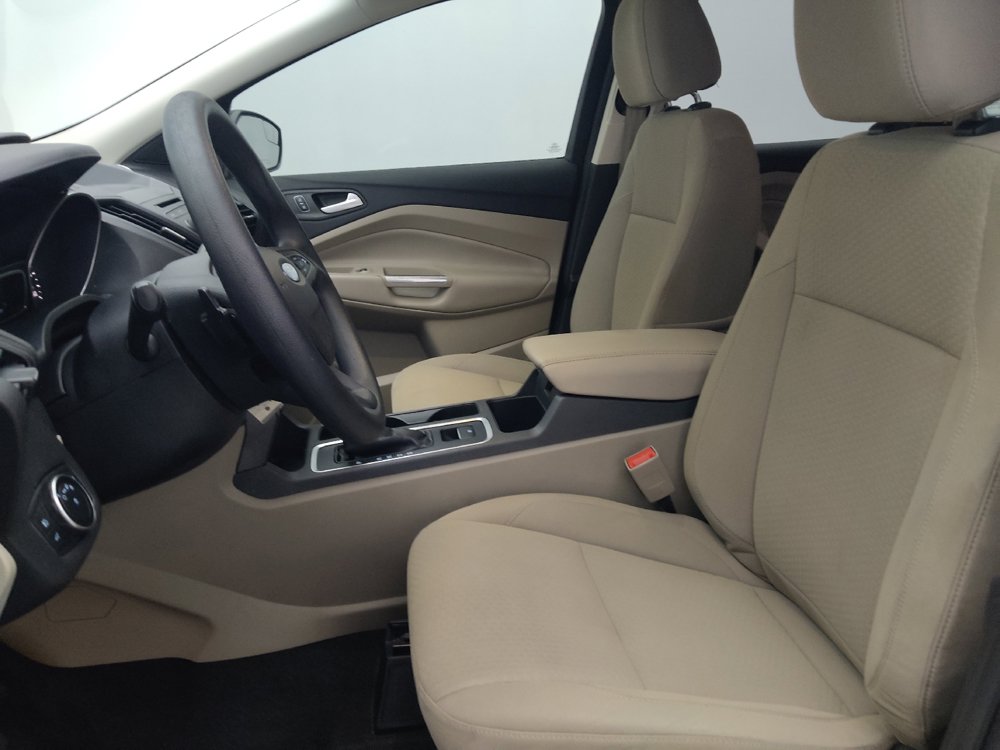 Used 2017 Ford Escape SE FWD image 17