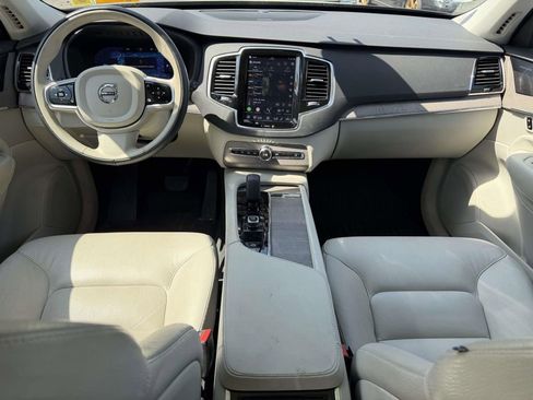 Used 2023 Volvo XC90 B6 Plus w/ Protection Package Premier image 8