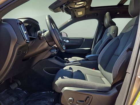 Certified 2023 Volvo XC40 Recharge Plus AWD/4WD image 25