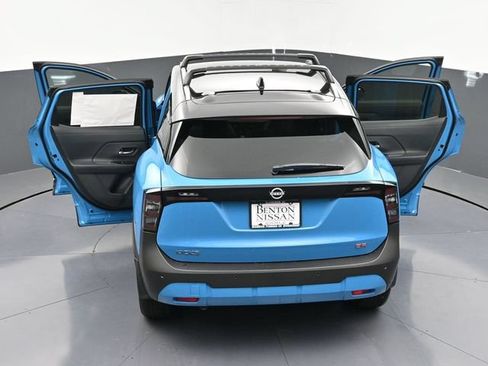 New 2026 Nissan Kicks SR FWD image 43