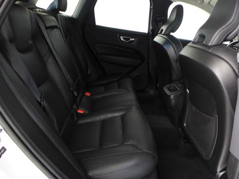 Used 2023 Volvo XC60 B5 Plus w/ Climate Package AWD/4WD image 53