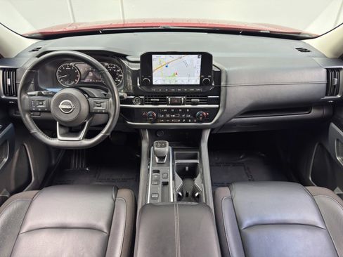 Used 2023 Nissan Pathfinder SL FWD image 11