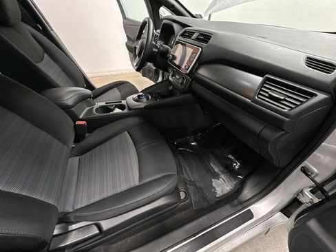 Used 2023 Nissan Leaf S image 20