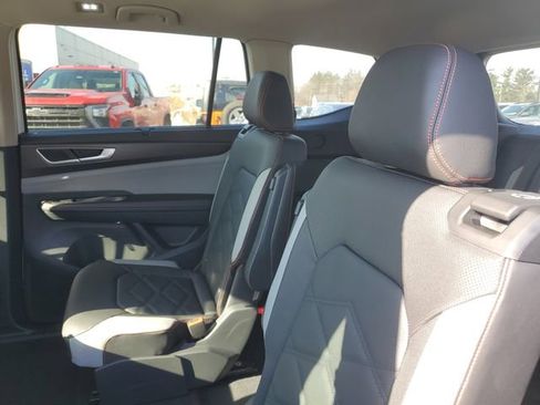 New 2026 Volkswagen Atlas Peak Edition image 29