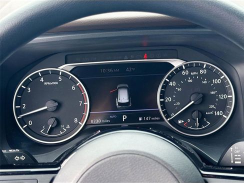 Used 2023 Nissan Rogue SV image 13