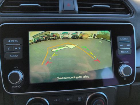 Used 2024 Nissan Leaf S image 24