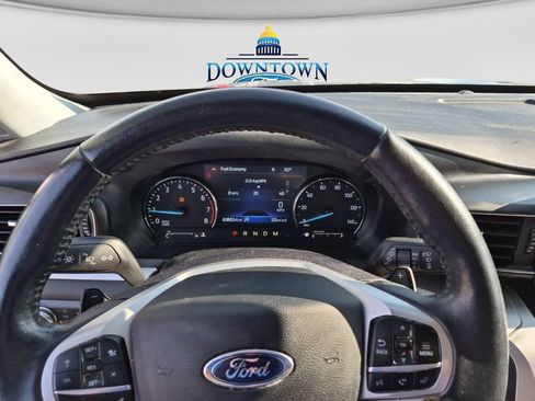 Used 2020 Ford Explorer XLT w/ Equipment Group 202A AWD/4WD image 6