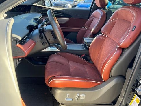 Certified 2024 Lincoln Nautilus Black Label w/ Jet Appearance Package (87T) image 19