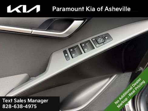 New 2026 Kia Niro LX FWD image 23
