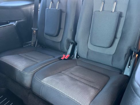 Used 2016 Ford Explorer XLT AWD/4WD image 12