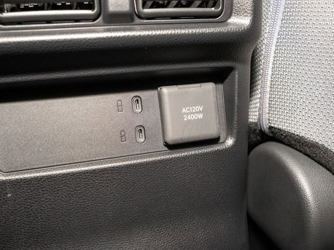 Used 2025 Toyota 4Runner TRD Off-Road image 7