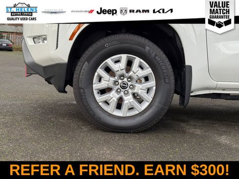 Used 2024 Nissan Frontier SV w/ SV Convenience Package image 13