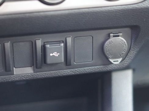 Used 2022 Toyota Tacoma SR image 26