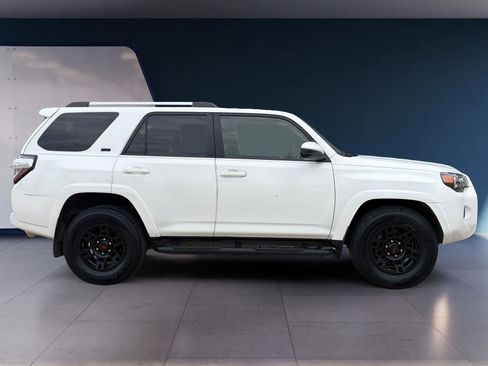 Used 2021 Toyota 4Runner SR5 image 6