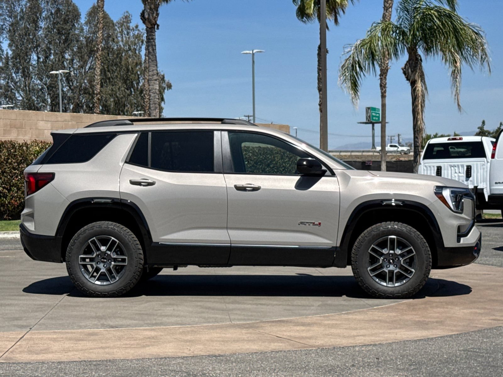 New 2026 GMC Terrain AT4 AWD/4WD image 3