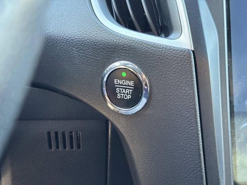 Used 2023 Ford Edge ST-Line image 26