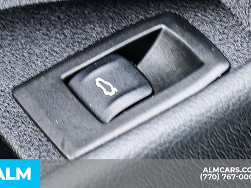 Used 2025 BMW 330i Sedan image 55