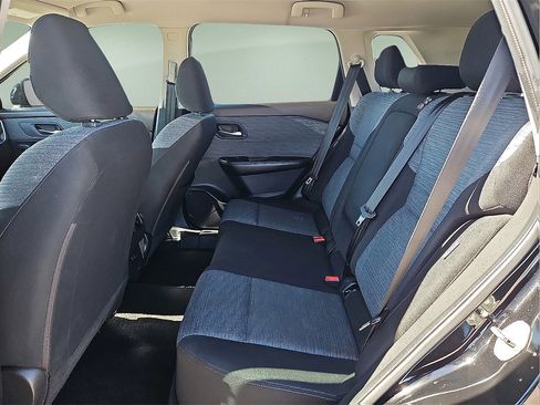 Used 2023 Nissan Rogue SV image 13