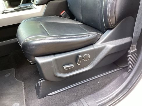 Used 2019 Ford F250 Lariat w/ Lariat Ultimate Package AWD/4WD image 29