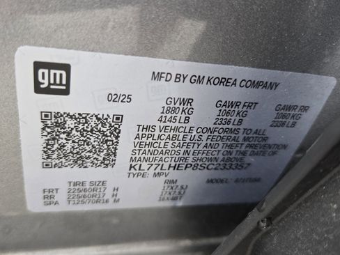 Certified 2025 Chevrolet Trax LT w/ LT Convenience Package FWD image 24