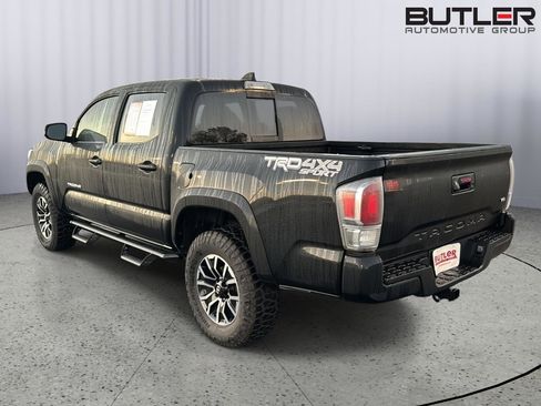 Certified 2021 Toyota Tacoma TRD Sport image 3
