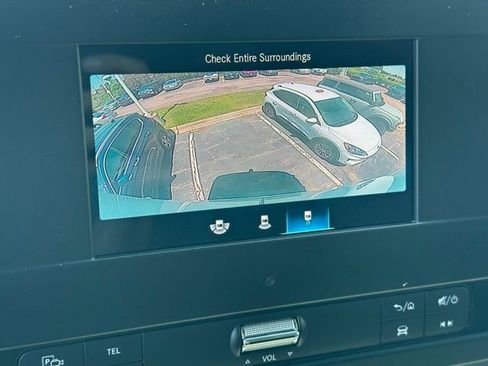 Used 2024 Mercedes-Benz Sprinter 2500 w/ Acoustic Package image 22