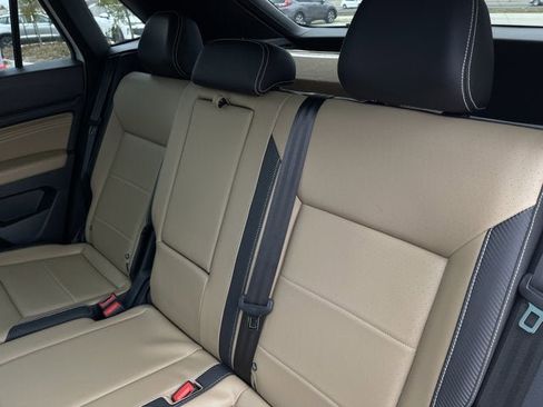 Used 2022 Volkswagen Atlas Cross Sport SE w/ Panoramic Sunroof Package image 27