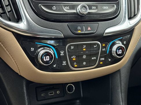 Used 2023 Chevrolet Equinox Premier AWD/4WD image 19