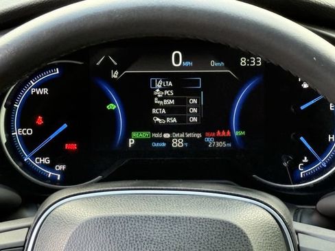 Used 2025 Toyota RAV4 XSE AWD/4WD image 15