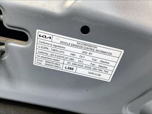 Used 2022 Kia Telluride SX image 32