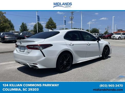 Used 2021 Toyota Camry XSE FWD image 6