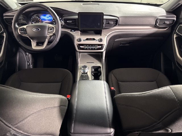 Used 2023 Ford Explorer XLT AWD/4WD image 24