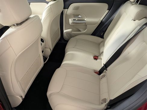 New 2026 Mercedes-Benz GLA 250 image 11