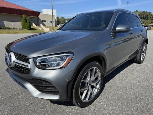 Used 2021 Mercedes-Benz GLC 300 4MATIC w/ AMG Line image 7