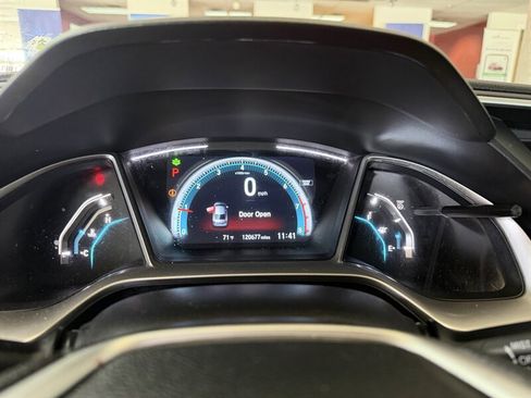 Used 2017 Honda Civic EX image 9
