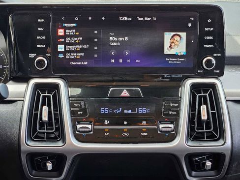 Used 2023 Kia Sorento S image 23