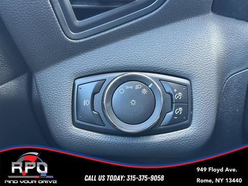 Used 2015 Ford Escape SE image 23