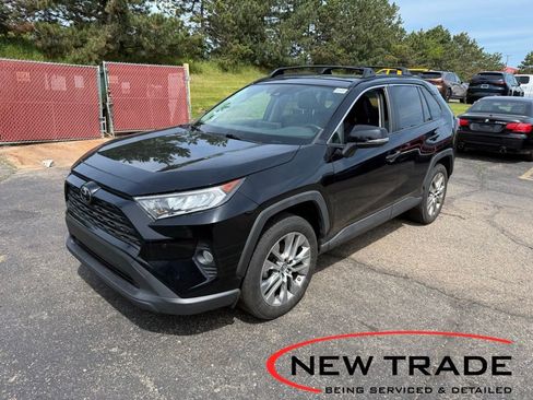 Used 2019 Toyota RAV4 XLE Premium w/ Advanced Technology Package AWD/4WD image 1